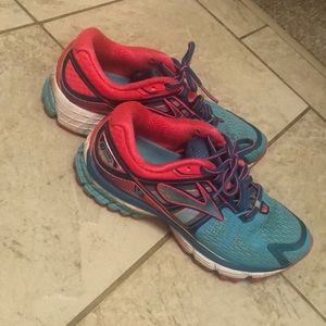 Ravenna running shoes